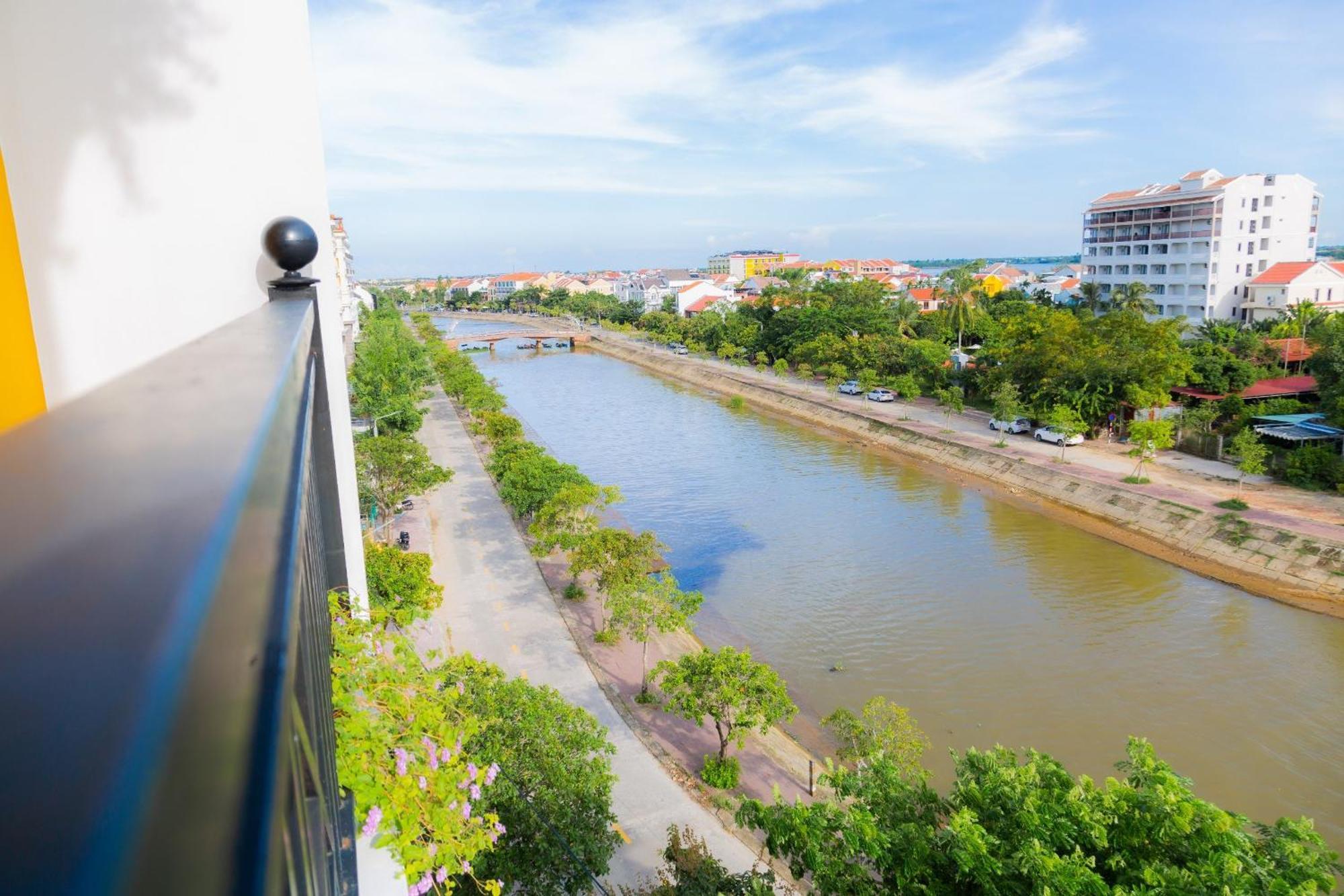 Royal Riverside Hoi An Hotel & Spa Εξωτερικό φωτογραφία