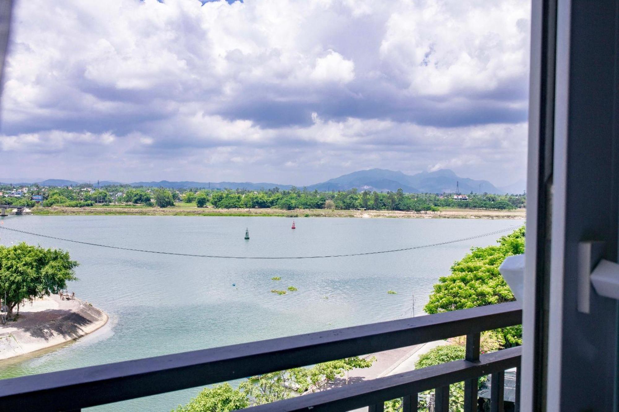 Royal Riverside Hoi An Hotel & Spa Εξωτερικό φωτογραφία